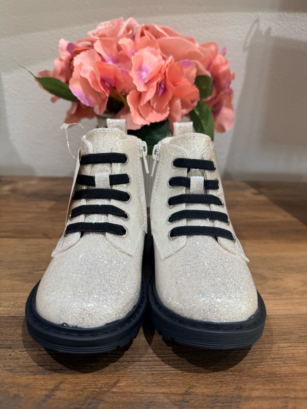 Thereabouts Toddler Girls Lil Reese Flat Heel Combat Boots in silver glitter 9